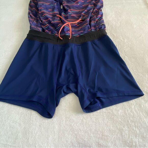 LULULEMON T.H.E. SHORT 9” w/LINER - Picture 9 of 10